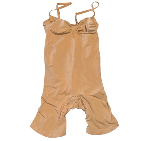 Skims Seamless Sculpting Mid Thigh Bodysuit NWOT Size 4XL - Picture 1 of 6